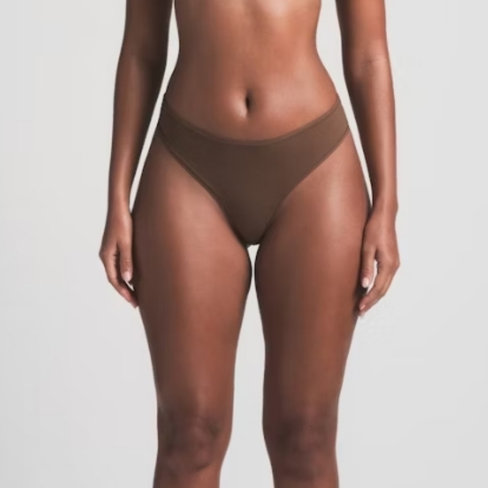 SKIMS-2 Pair-NWT-Fits Everybody Thongs in Color Jasper-Size XS